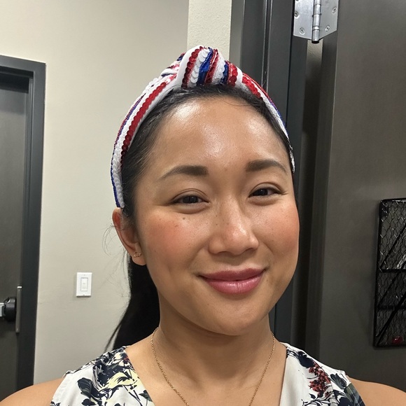 Meet your Posher, Dani - Picture 2 of 2